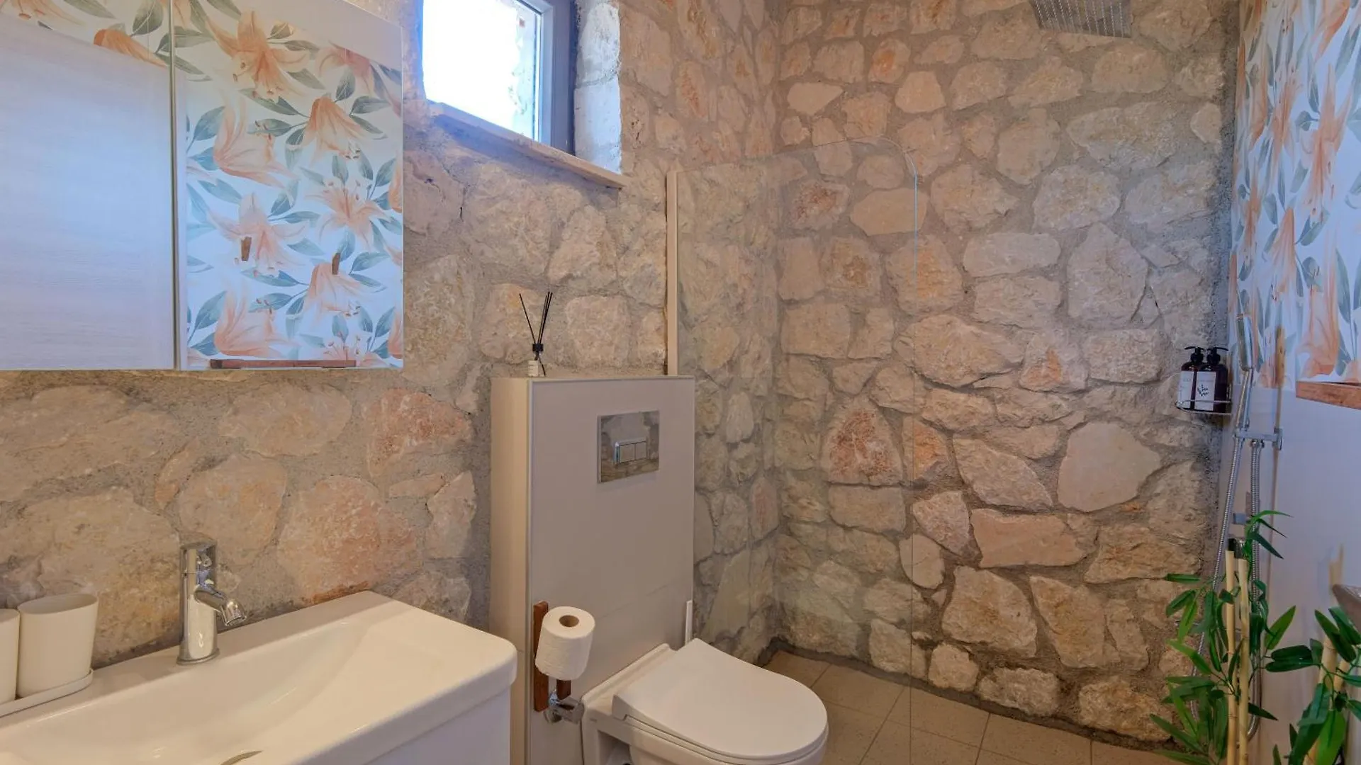 Villa Nomade Fethiye Seydikemer Korunakli Havuzlu Muhafazakar Türkiye